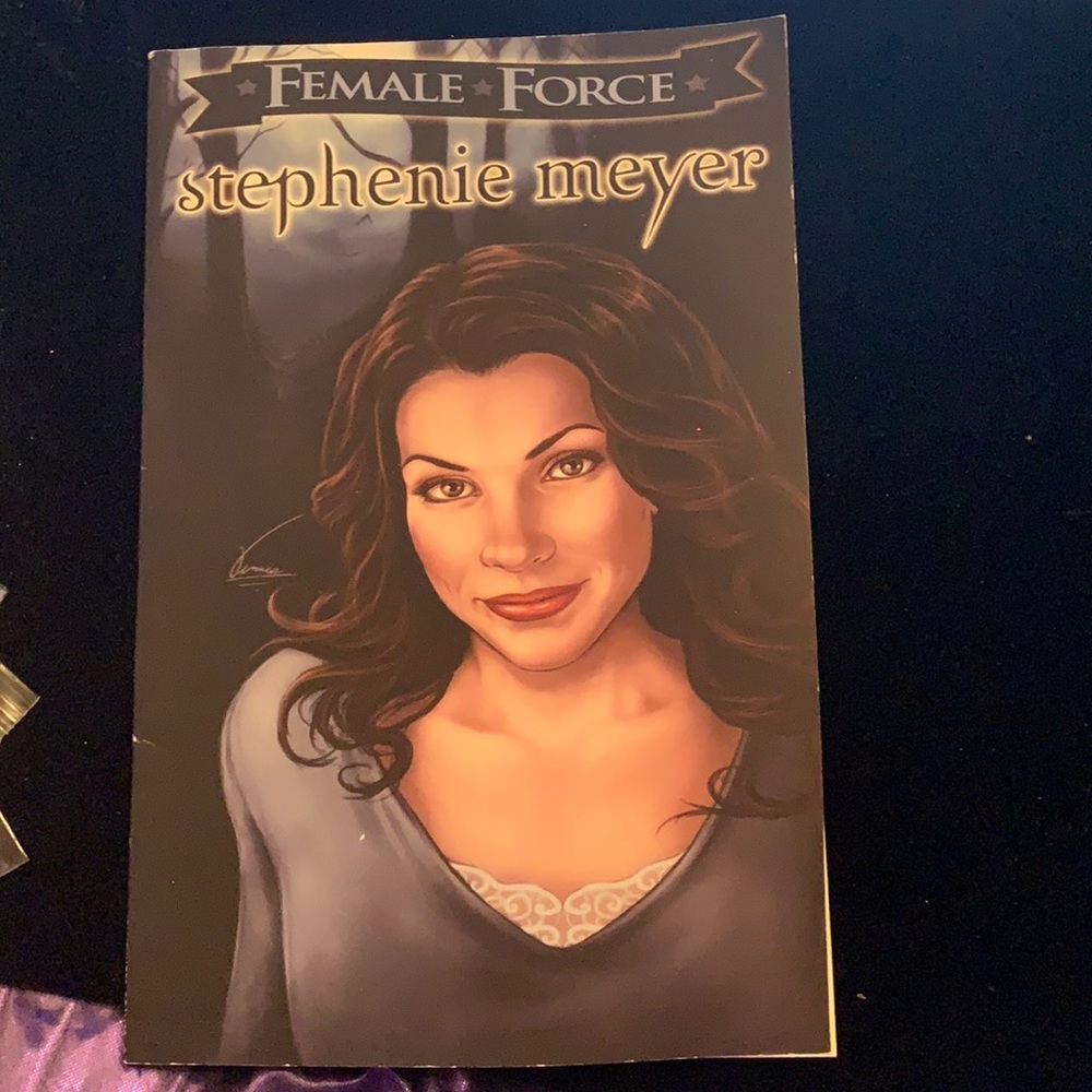 Stephenie Meyer Female Force Comic​